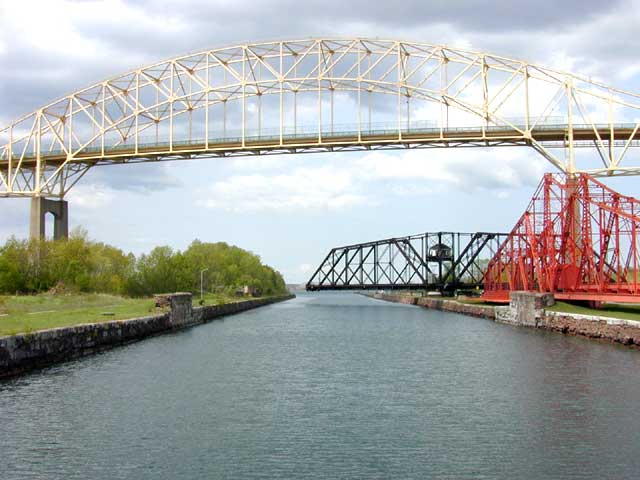 Train bridge rotating