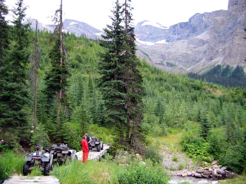 Sight seeing on the trail