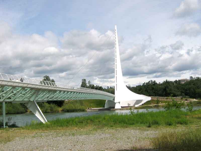 sundial bridge